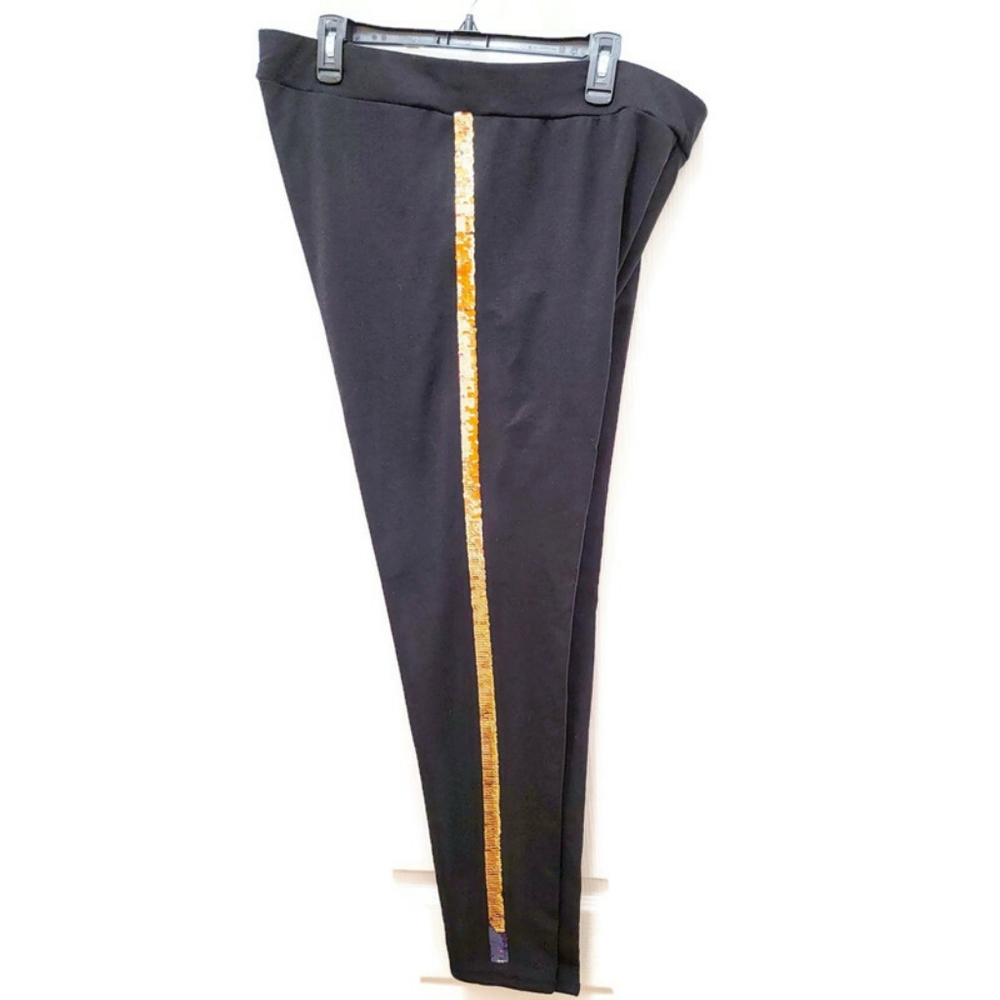 ``P25625 NWT Black Leggings Bling
